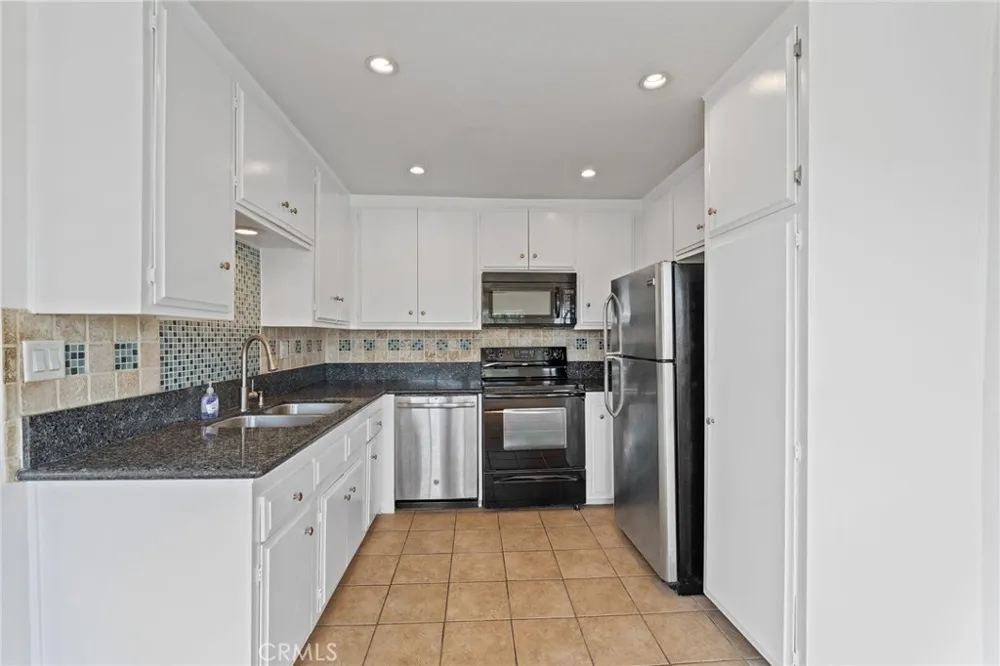 1187 E 3rd #202 Long Beach, CA 90802