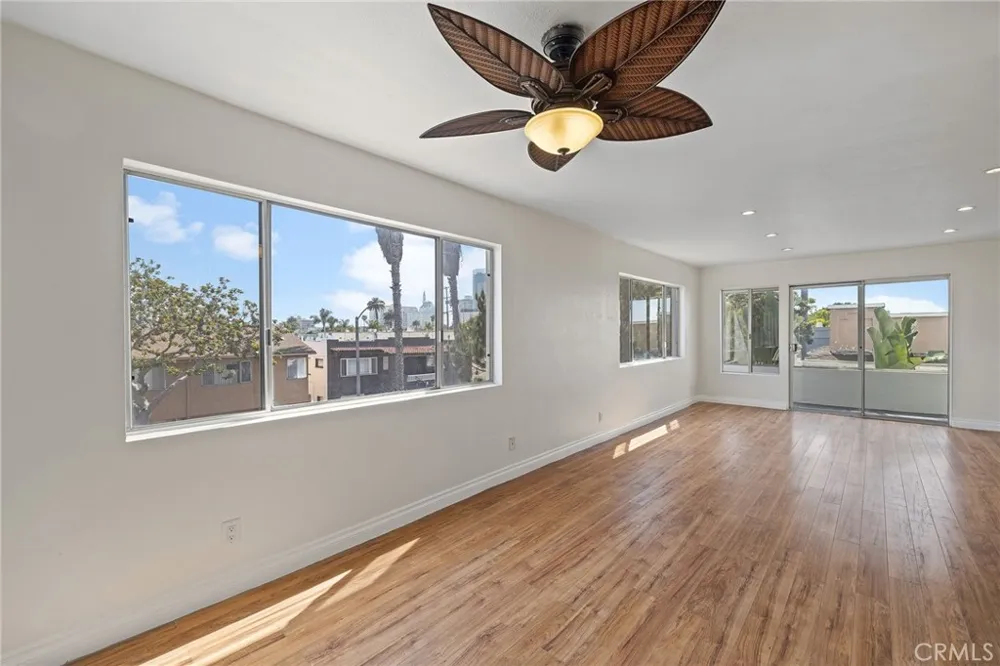 1187 E 3rd #202 Long Beach, CA 90802