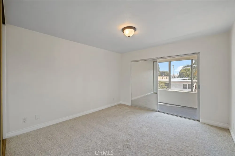 1187 E 3rd #202 Long Beach, CA 90802