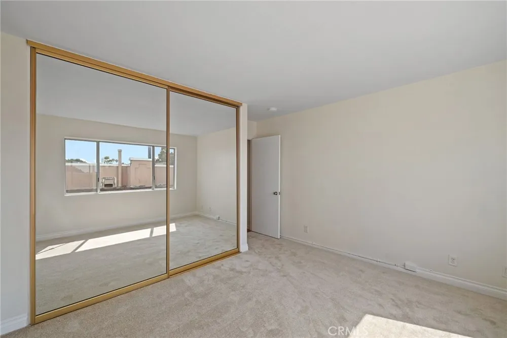 1187 E 3rd #202 Long Beach, CA 90802