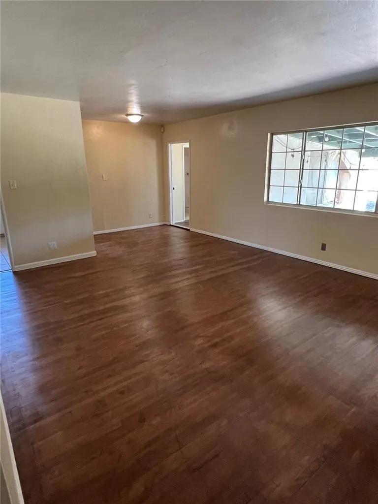 3216 Laurel Bakersfield, CA 93304