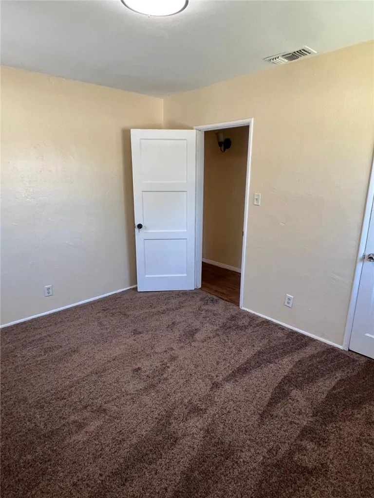 3216 Laurel Bakersfield, CA 93304