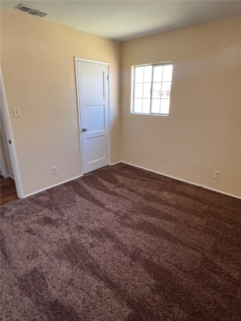 3216 Laurel Bakersfield, CA 93304