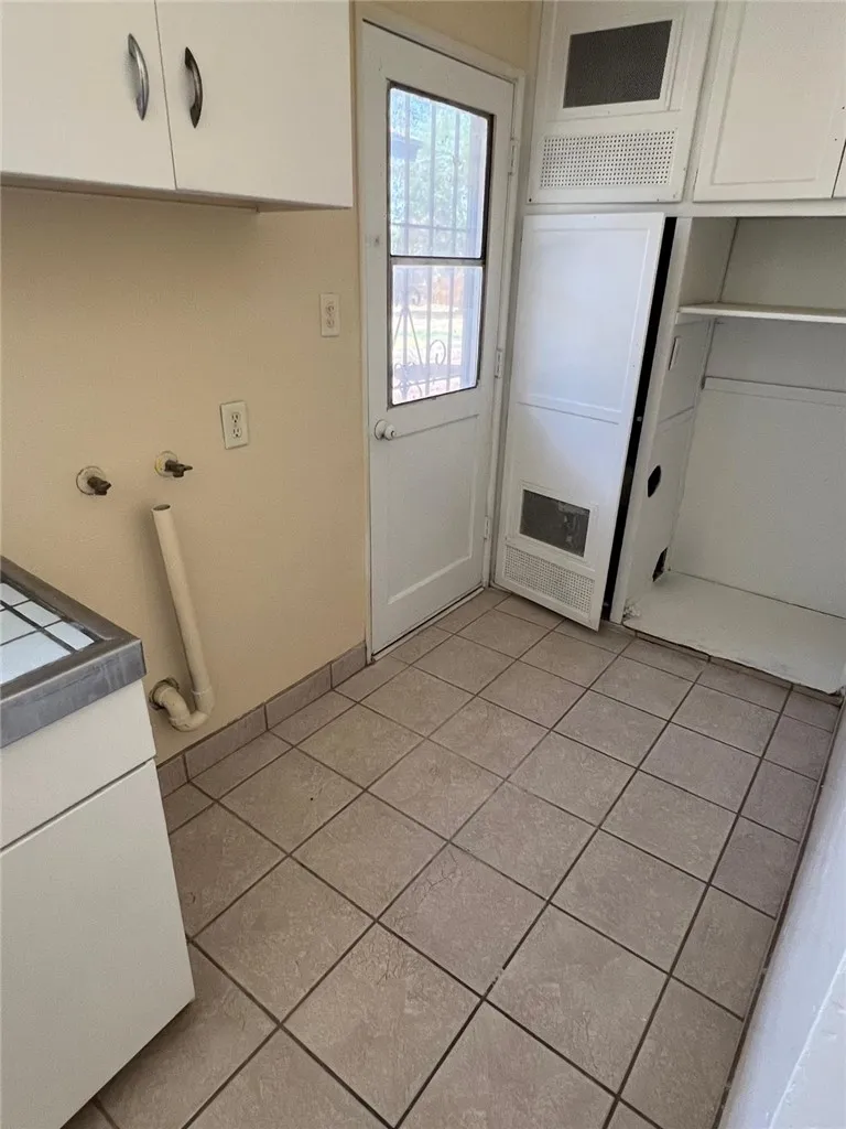 3216 Laurel Bakersfield, CA 93304