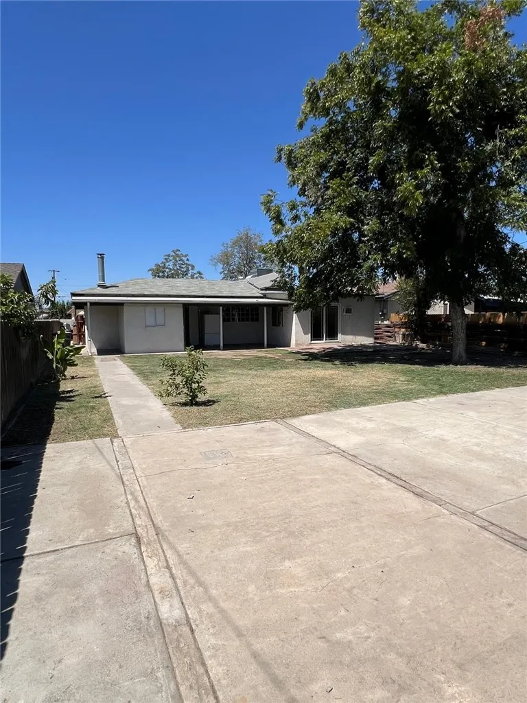 3216 Laurel Bakersfield, CA 93304