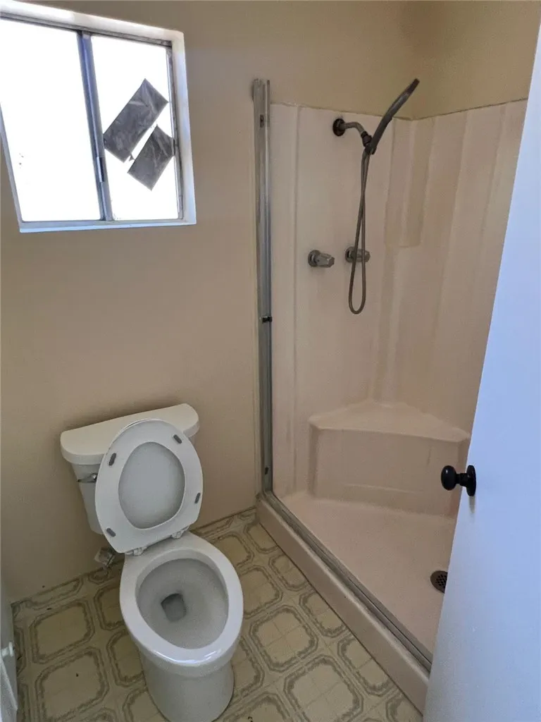 3216 Laurel Bakersfield, CA 93304