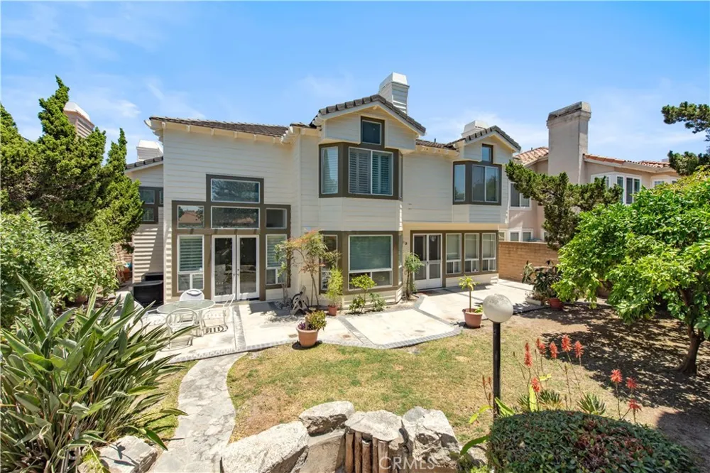 18817 Jeffrey Avenue Cerritos, CA 90703