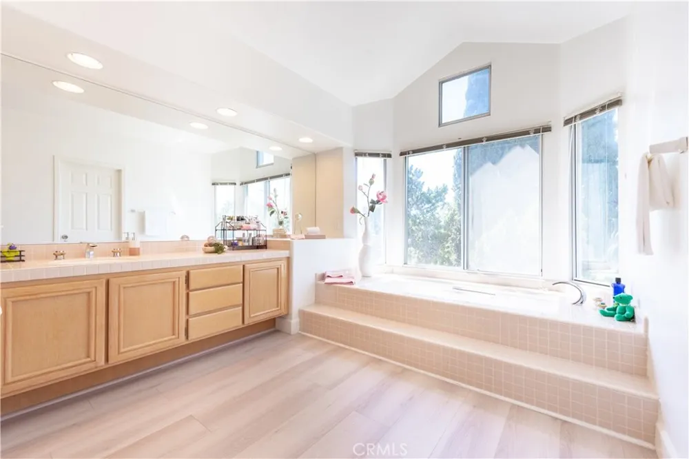 18817 Jeffrey Avenue Cerritos, CA 90703