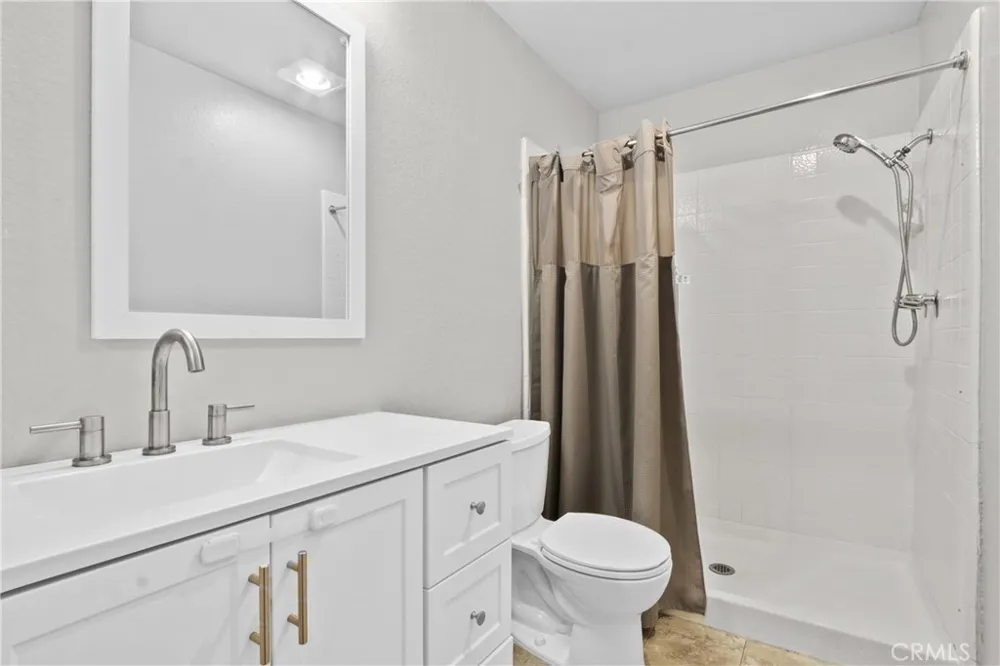 2101 E 21st #102 Signal Hill, CA 90755