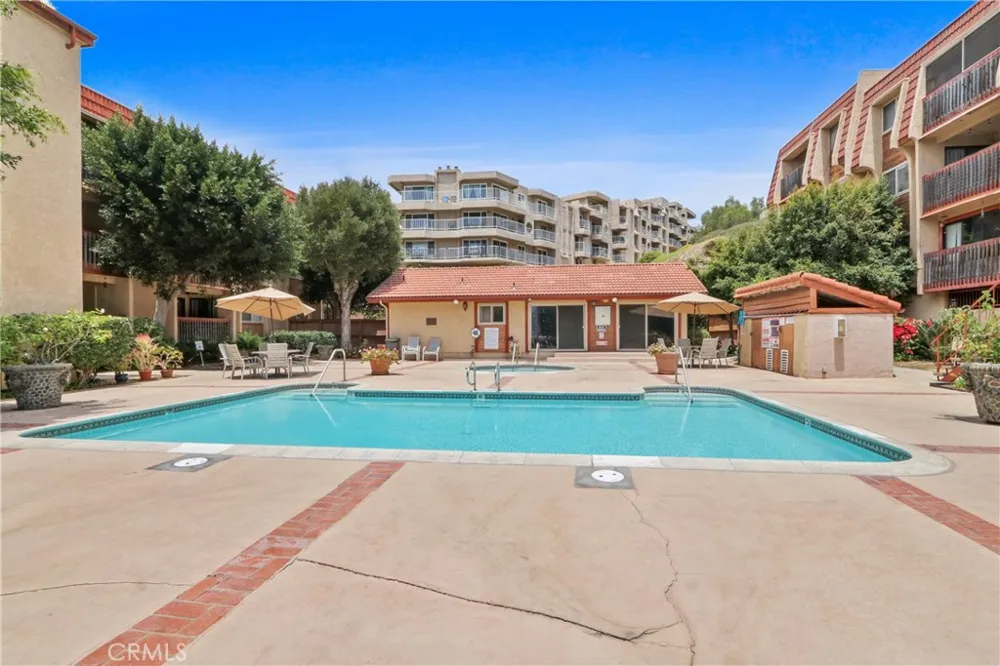 2101 E 21st #102 Signal Hill, CA 90755