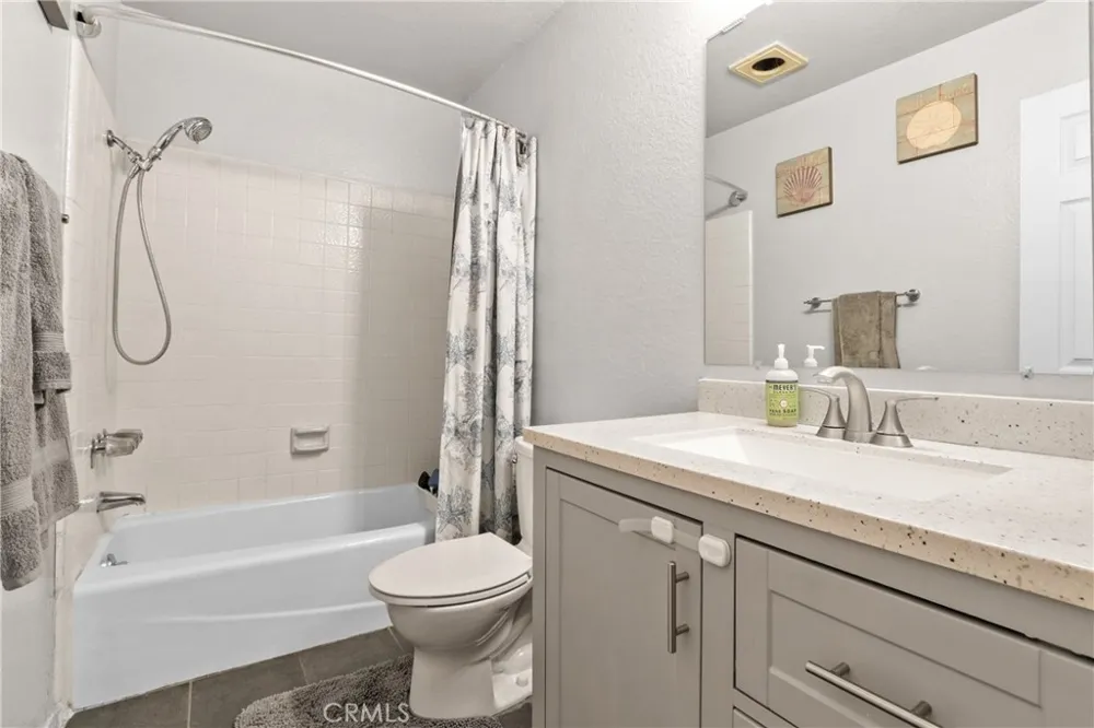 2101 E 21st #102 Signal Hill, CA 90755