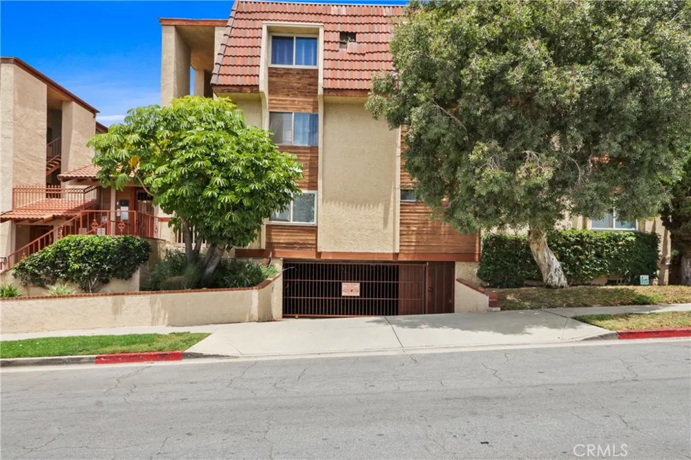 2101 E 21st #102 Signal Hill, CA 90755