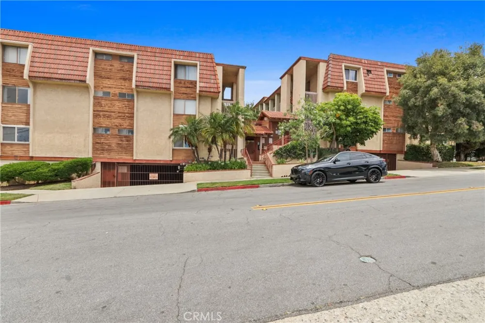 2101 E 21st #102 Signal Hill, CA 90755
