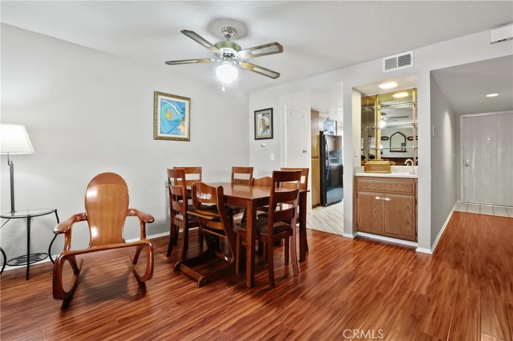 2101 E 21st #102 Signal Hill, CA 90755