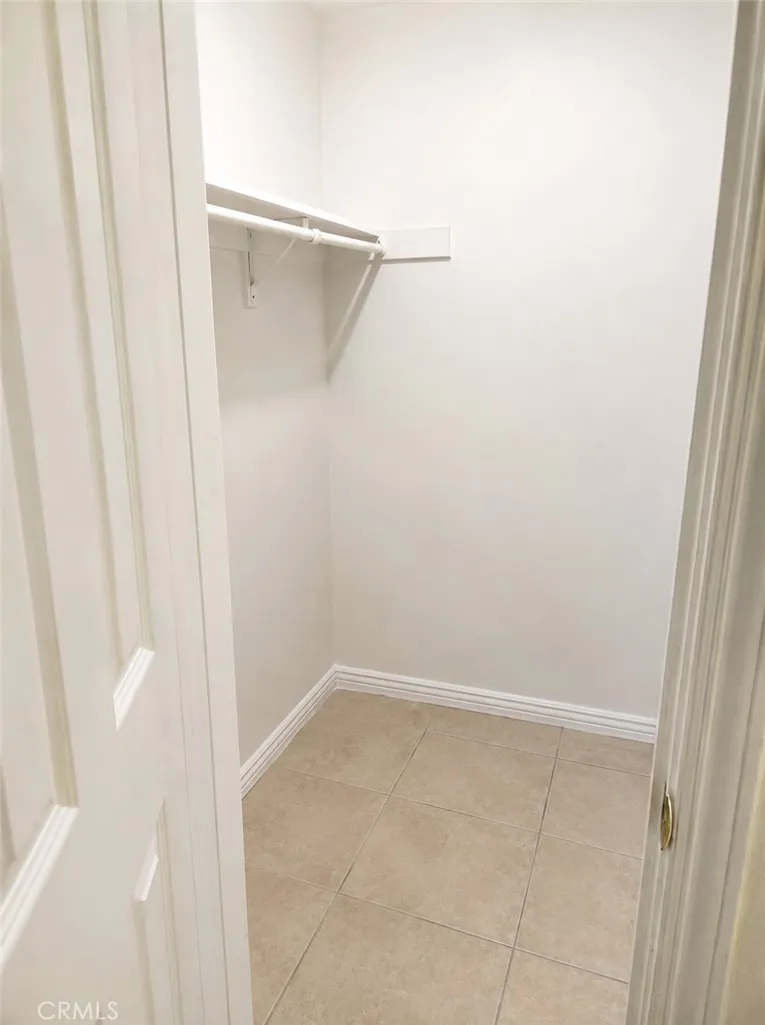 2546 E Park #C Anaheim, CA 92806