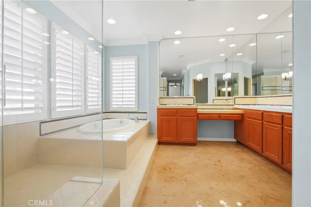 9 Lost Canyon Rancho Santa Margarita, CA 92688