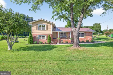 161 Evergreen LN