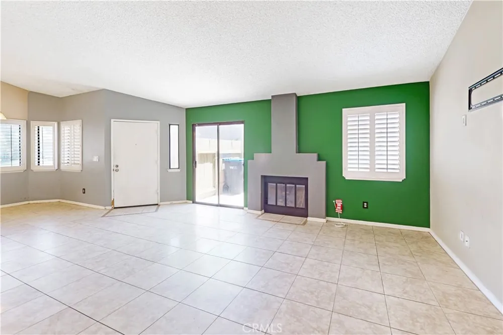 27827 Cannon Drive Menifee, CA 92585