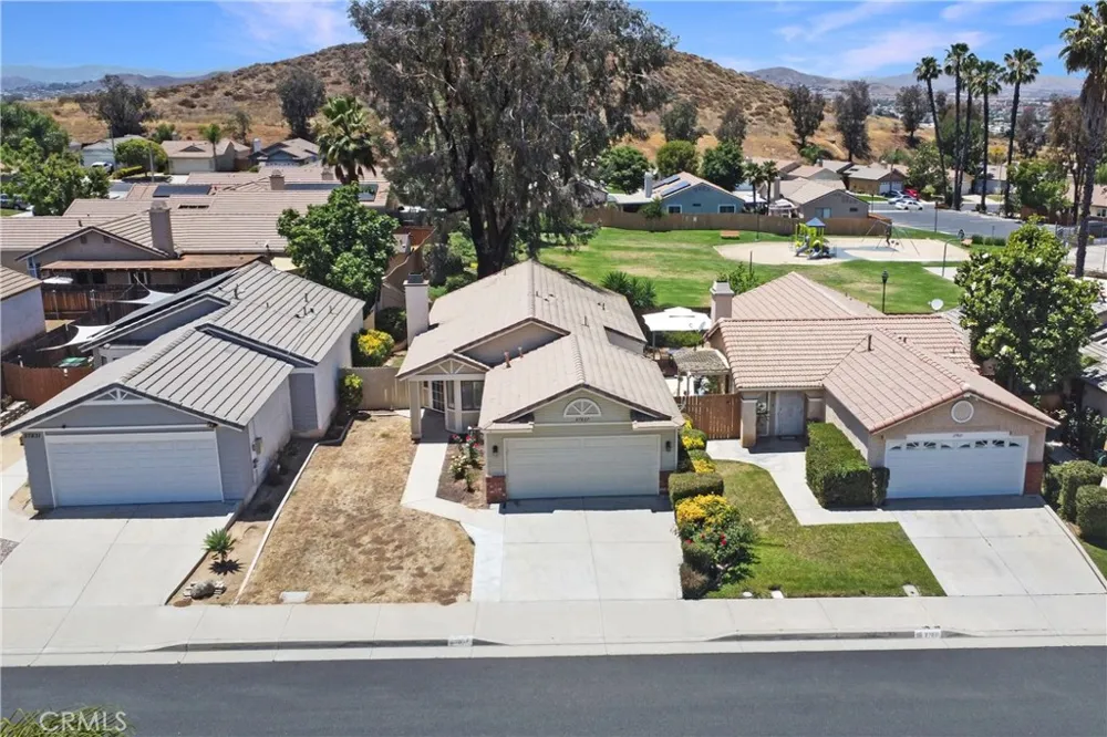 27827 Cannon Drive Menifee, CA 92585