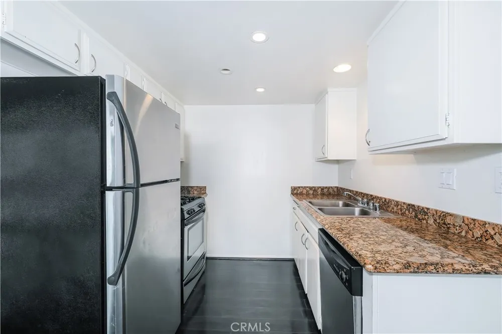 665 W 24th #315 San Pedro, CA 90731