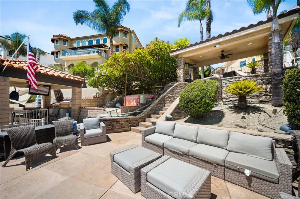 29710 Buggywhip Court Canyon Lake, CA 92587