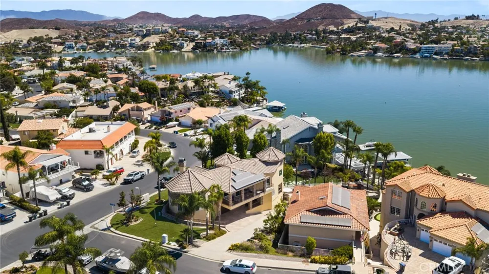 29710 Buggywhip Court Canyon Lake, CA 92587