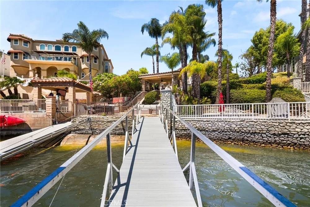 29710 Buggywhip Court Canyon Lake, CA 92587