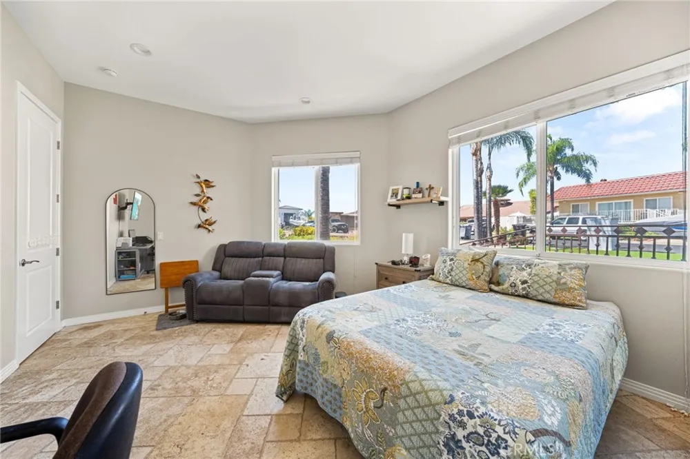 29710 Buggywhip Court Canyon Lake, CA 92587