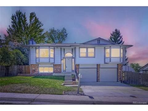 8614 W 65th Place