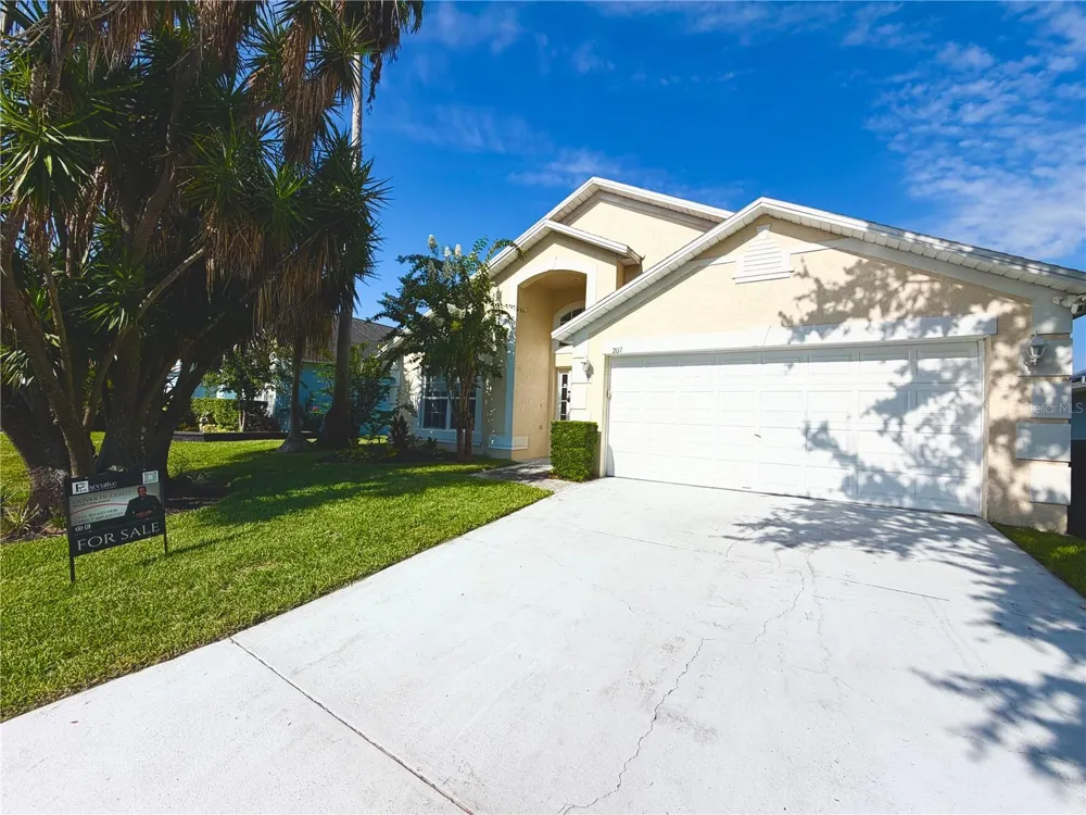 207 LANGHAM DRIVE Davenport, FL 33897