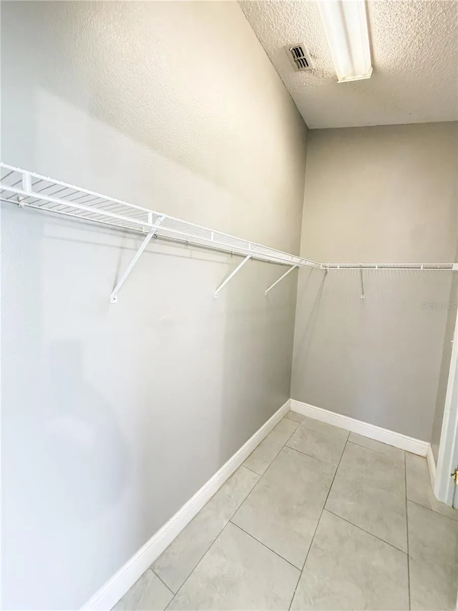 207 LANGHAM DRIVE Davenport, FL 33897