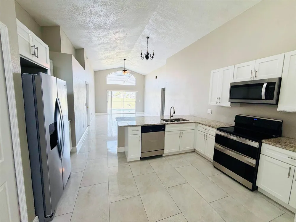 207 LANGHAM DRIVE Davenport, FL 33897