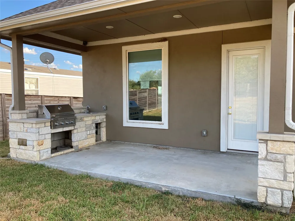 227 Margarita Drive Dale, TX 78616