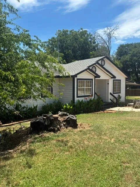 2800 Galaxy Street Granbury, TX 76049