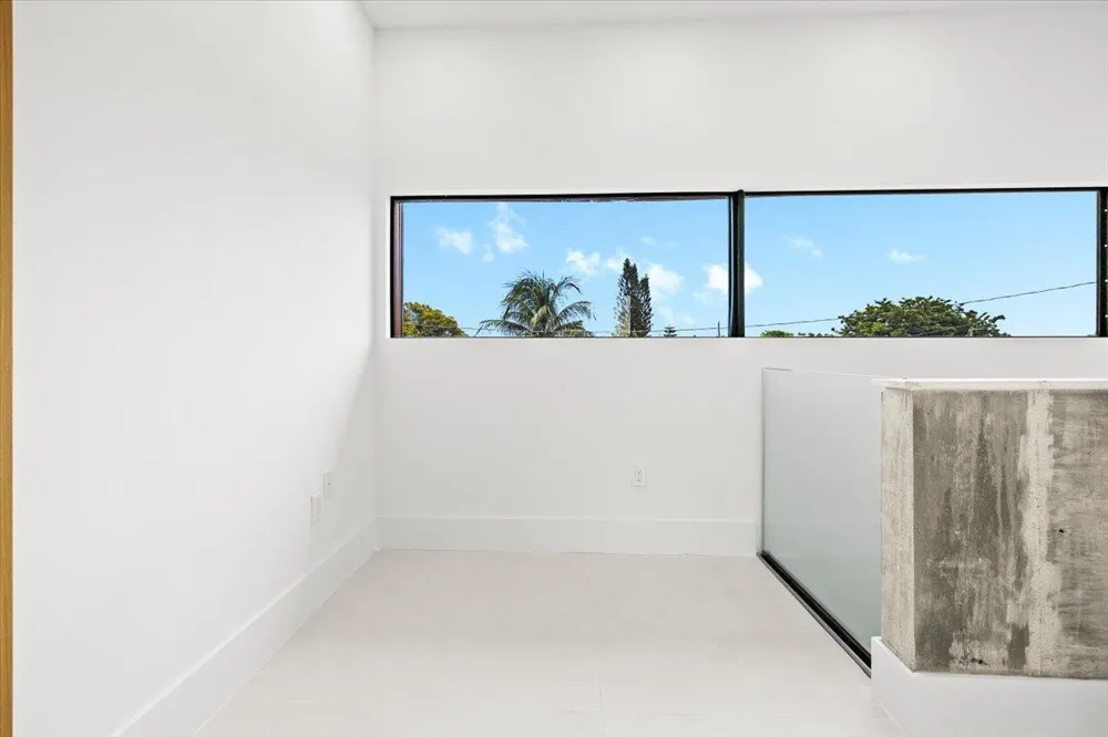 201 NW 14TH WAY Dania Beach, FL 33004