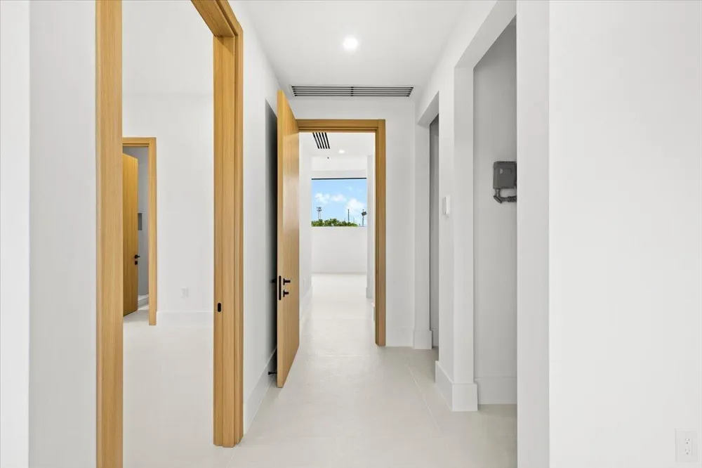 201 NW 14TH WAY Dania Beach, FL 33004
