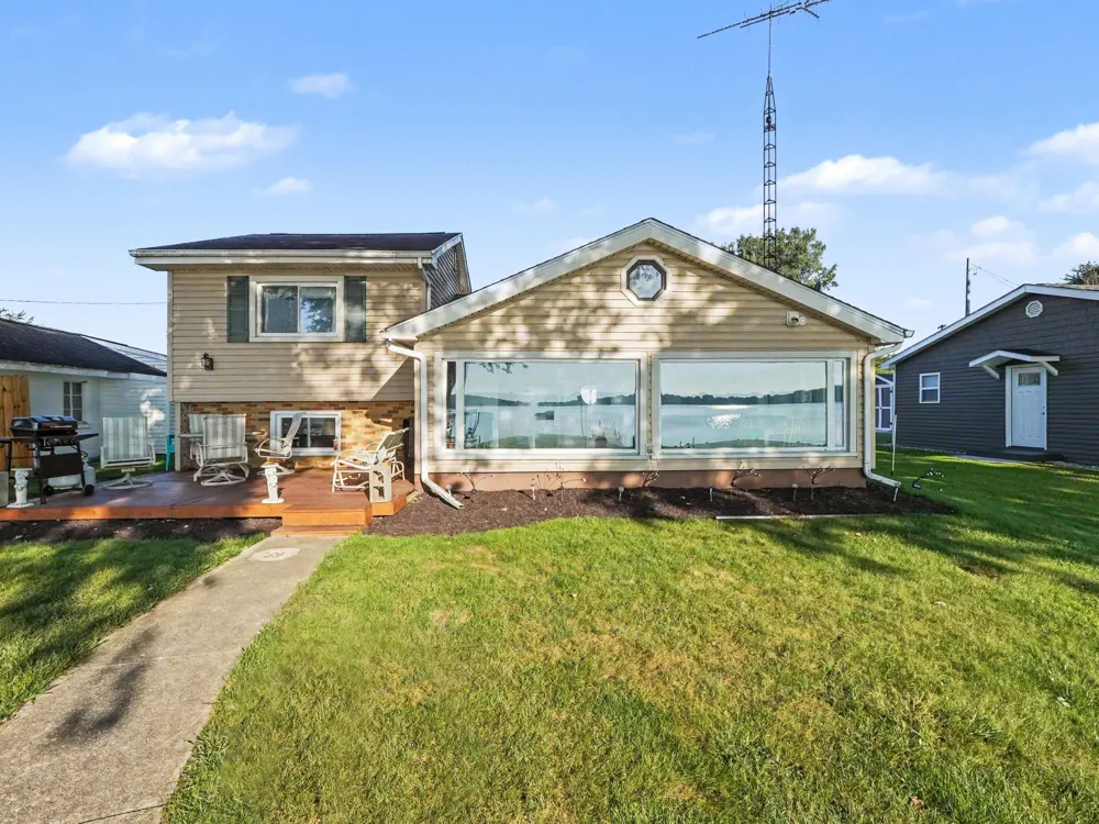 163 Lakeside Drive Quincy Township, MI 49082