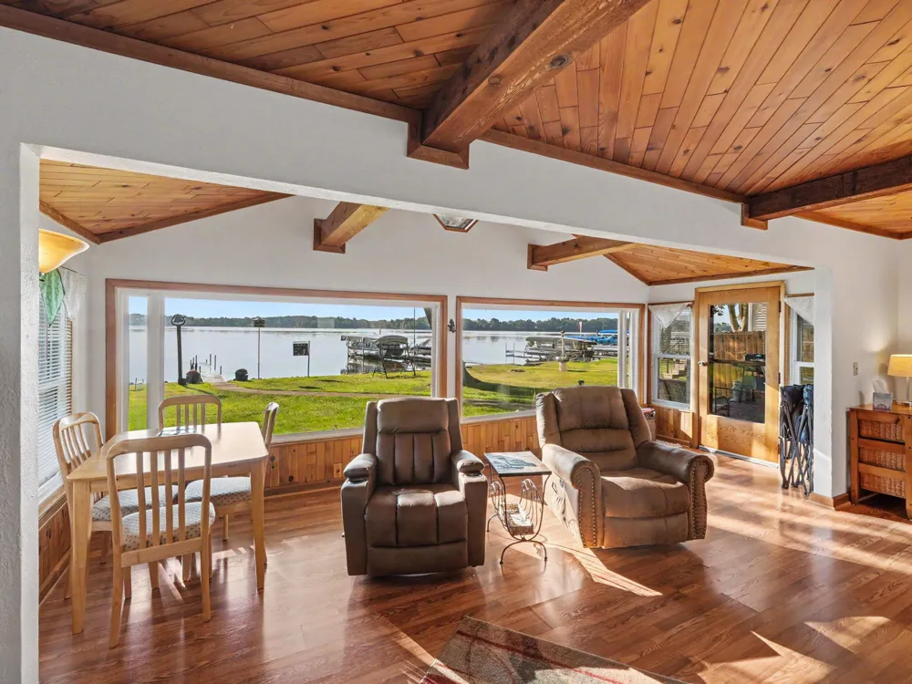 163 Lakeside Drive Quincy Township, MI 49082