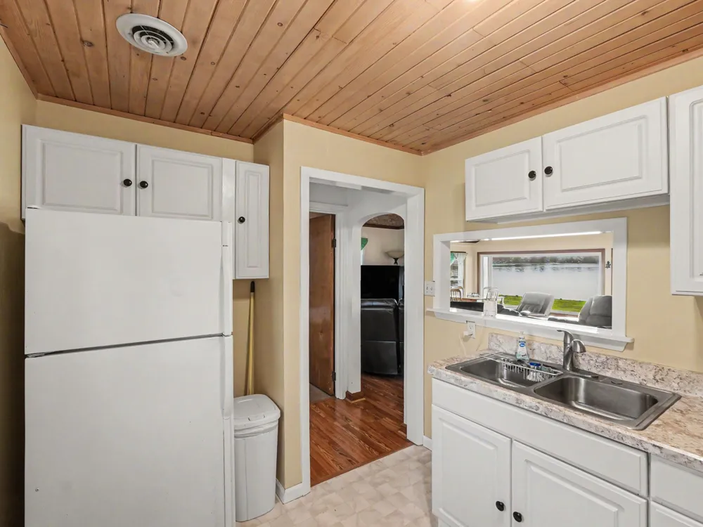 163 Lakeside Drive Quincy Township, MI 49082