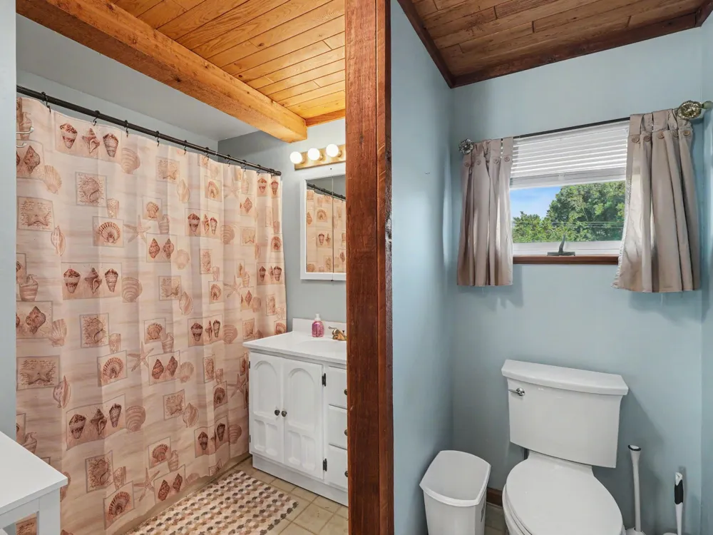 163 Lakeside Drive Quincy Township, MI 49082