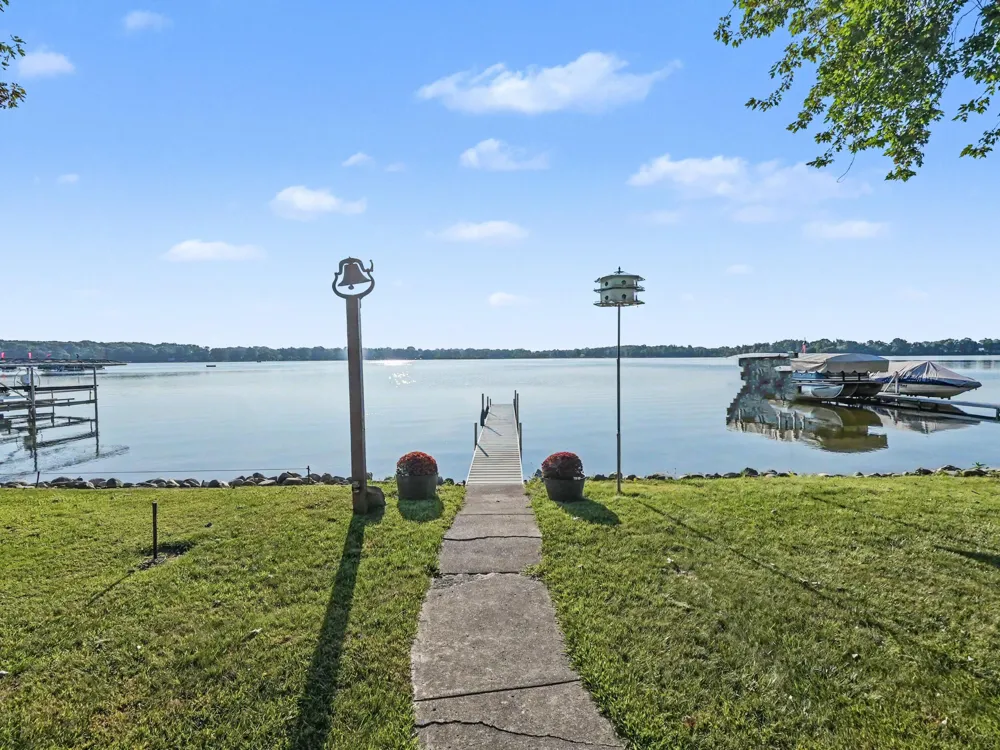 163 Lakeside Drive Quincy Township, MI 49082