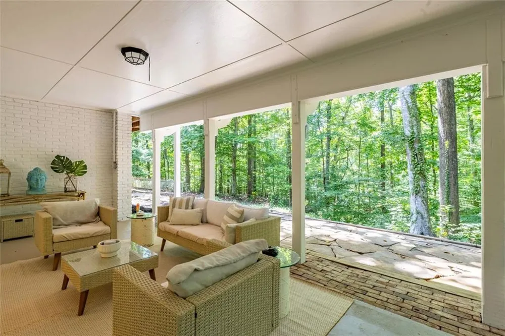 5585 Silver Ridge Drive Smoke Rise, GA 30087