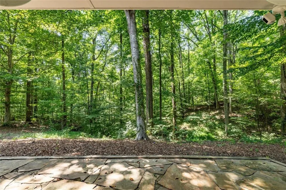 5585 Silver Ridge Drive Smoke Rise, GA 30087