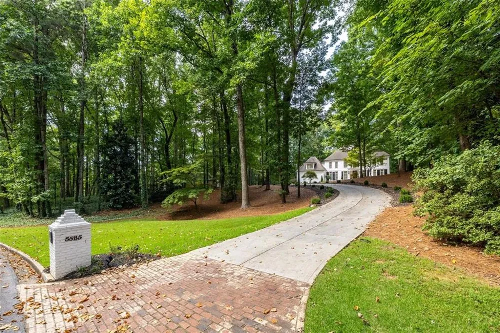 5585 Silver Ridge Drive Smoke Rise, GA 30087