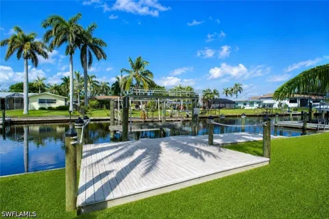 Skylark Court E