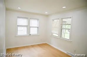 19357 Centralia Redford Charter Township, MI 48240