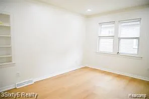 19357 Centralia Redford Charter Township, MI 48240
