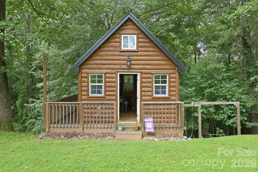 260 Justice Ridge Road Candler, NC 28715