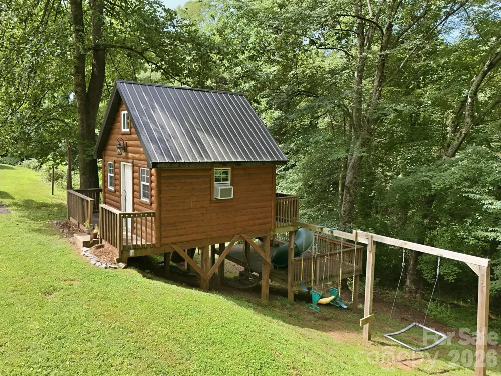 260 Justice Ridge Road Candler, NC 28715