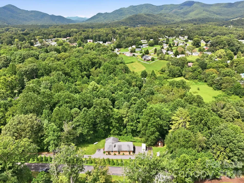 260 Justice Ridge Road Candler, NC 28715